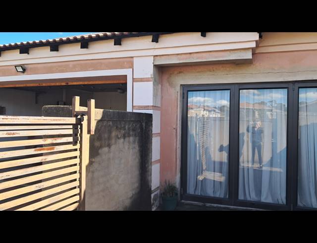 3 BEDROOM FREESTANDING TO LET IN KRUGERSDORP WEST